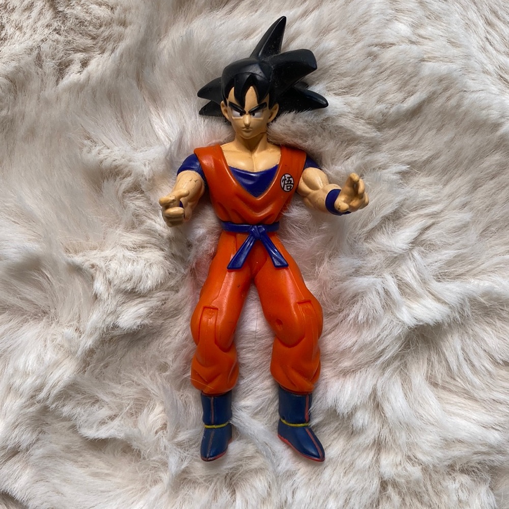 Dragon Ball Son Goku in good condition. A 2001 FUN licensed Collectors item.